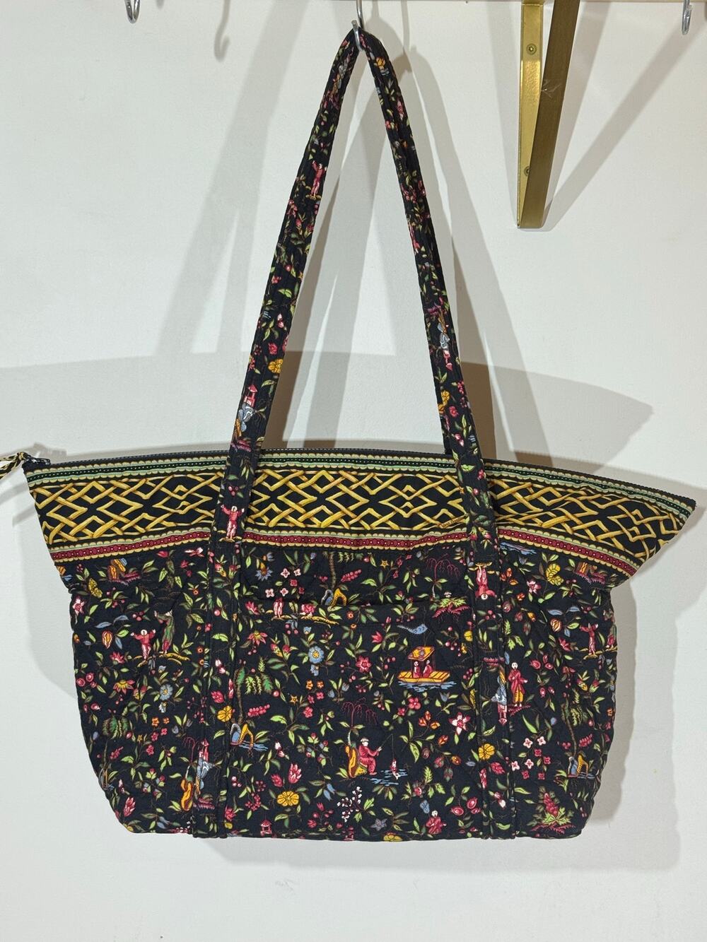Vera Bradley Large Overnight Tote 16x18x9"